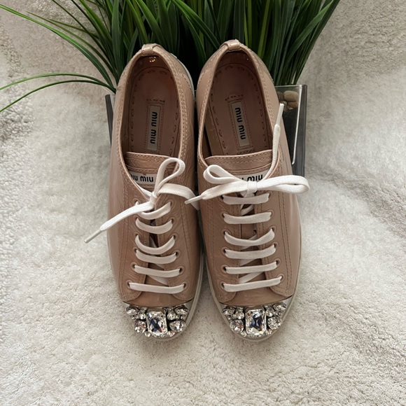 NWT MIU MIU Leather Crystal Embellishments Sneakers. Size 39 (8.5) - Picture 7 of 16